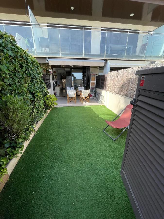 Beach Flat With Garden Castelldefels Esterno foto